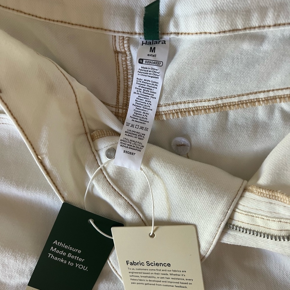 HALARA Low Rise asymmetrical Cream Jeans - Picture 3 of 5